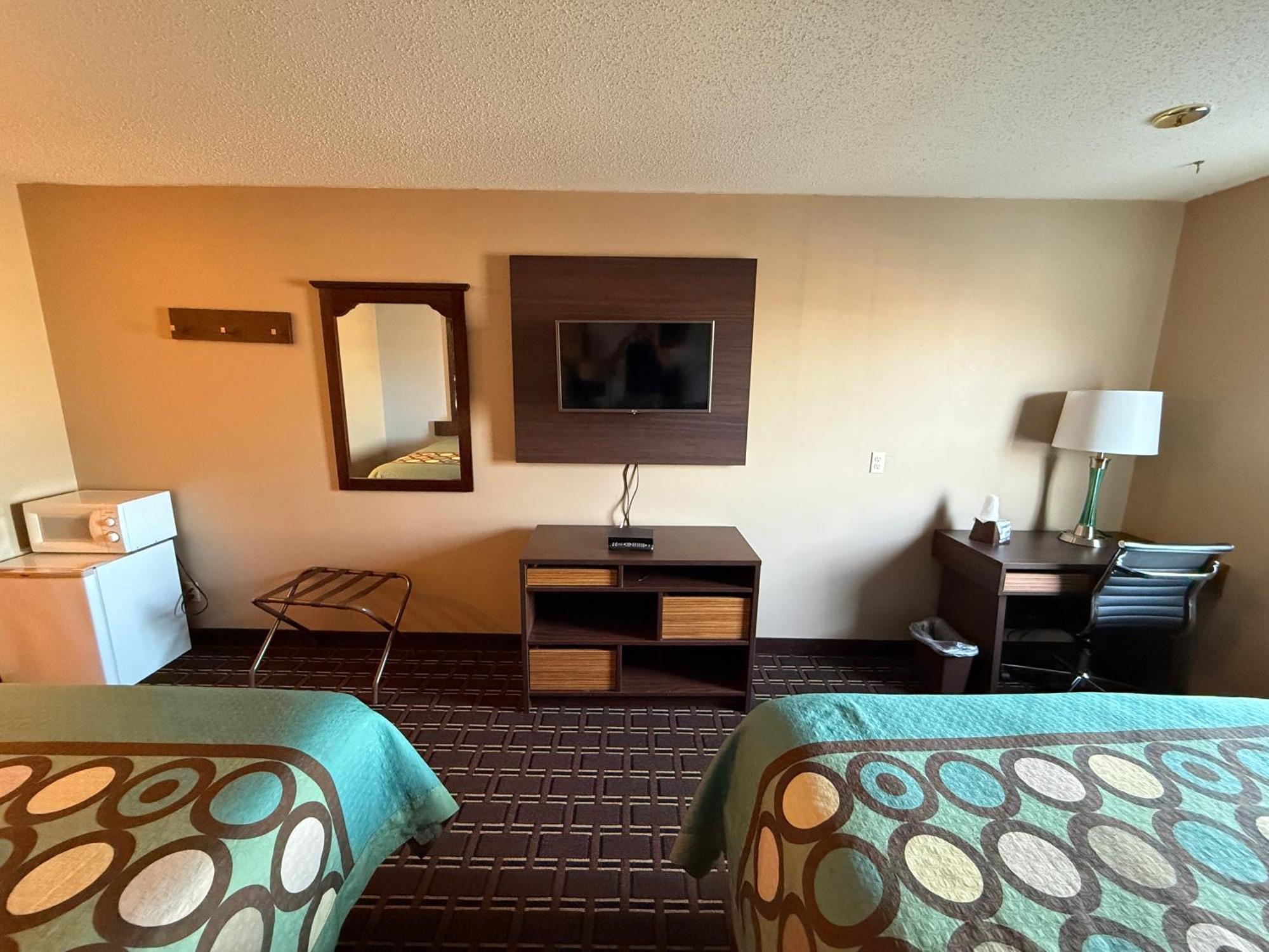 Super 8 By Wyndham Reedsburg Hotel Exterior foto