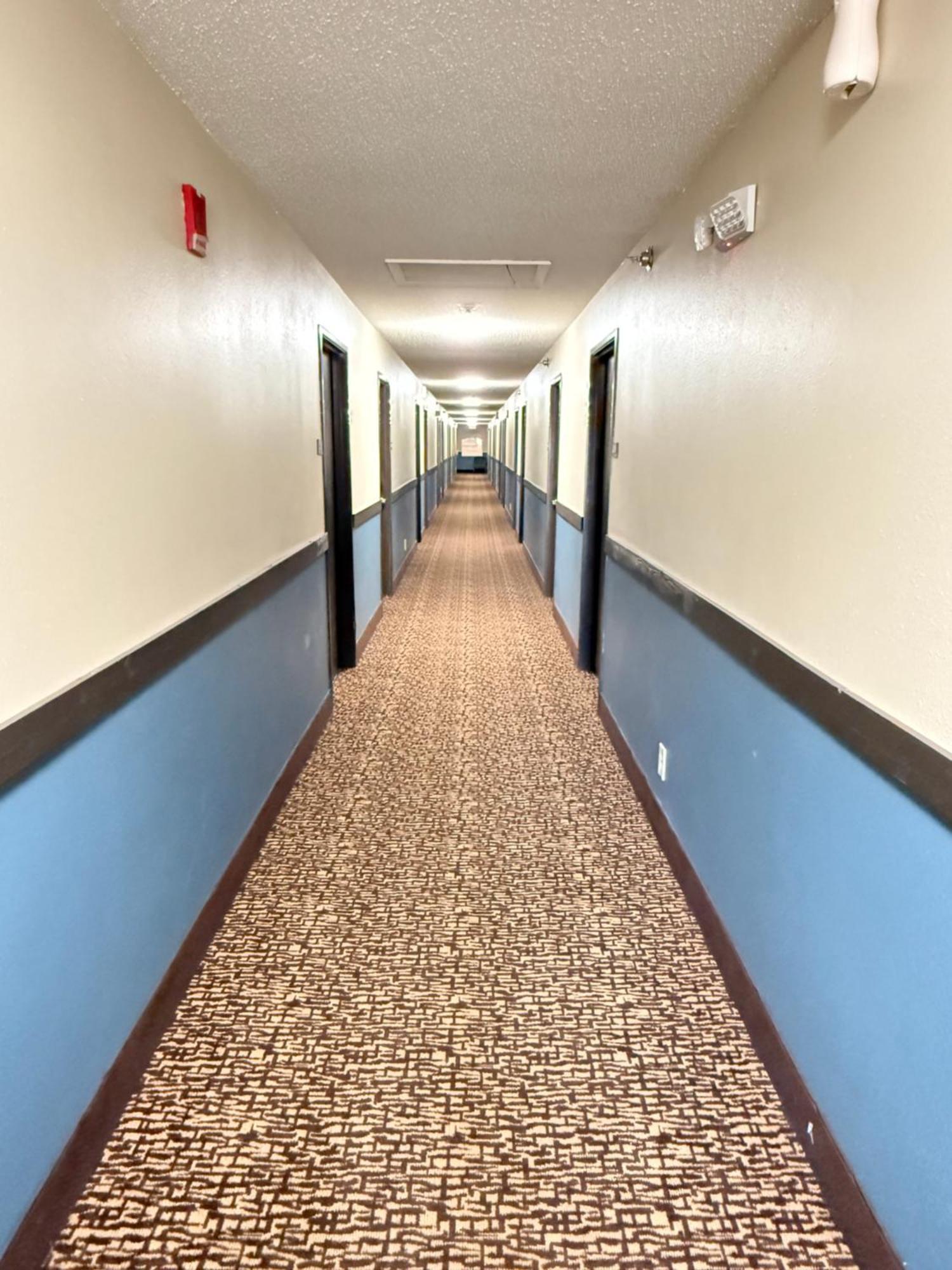Super 8 By Wyndham Reedsburg Hotel Exterior foto