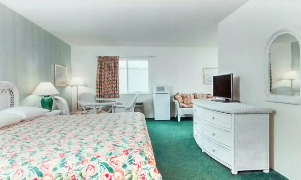 Super 8 By Wyndham Reedsburg Hotel Exterior foto